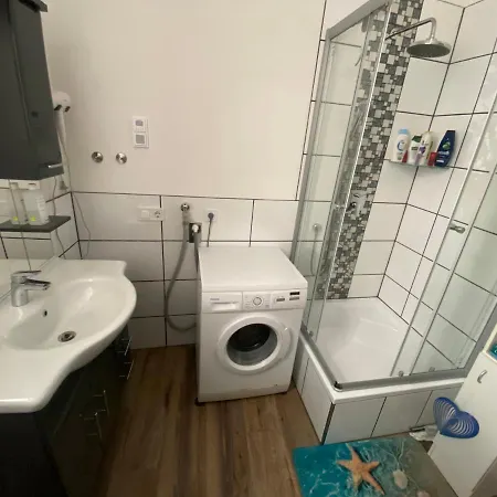 Schoene Kleine Einraumwohnung Mit Kueche Und Kamin In Holzthaleben Helbedundorf