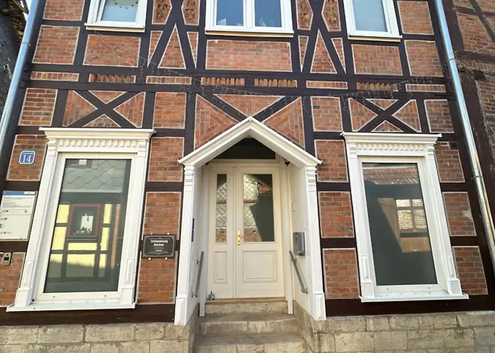 Schoene Kleine Einraumwohnung Mit Kueche Und Kamin In Holzthaleben * Helbedundorf